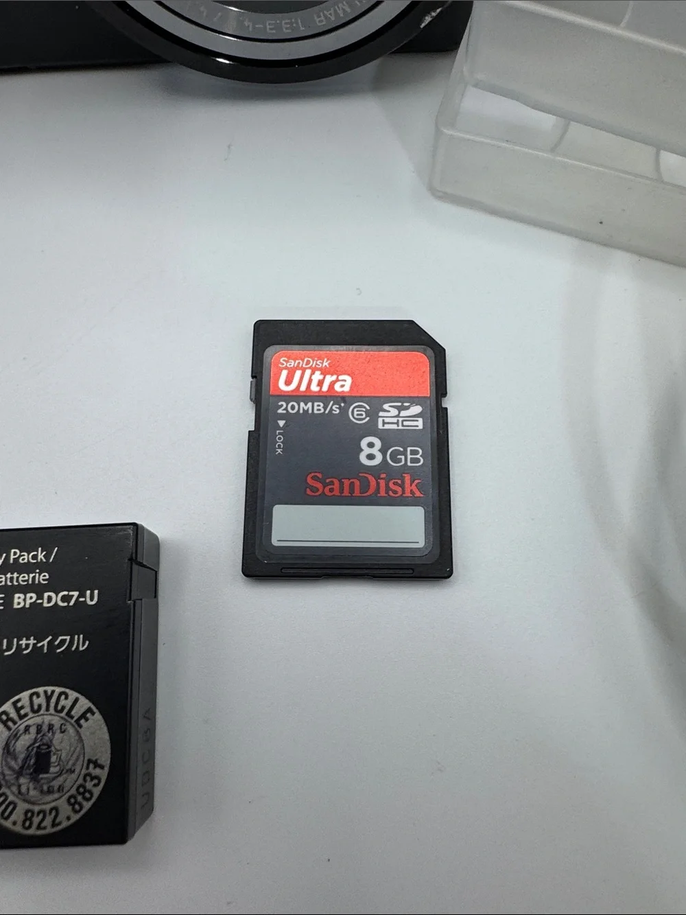 Leica V-Lux 20 Digital Camera W/ Case Charger 3X Batteries 8GB Card Bag Cords